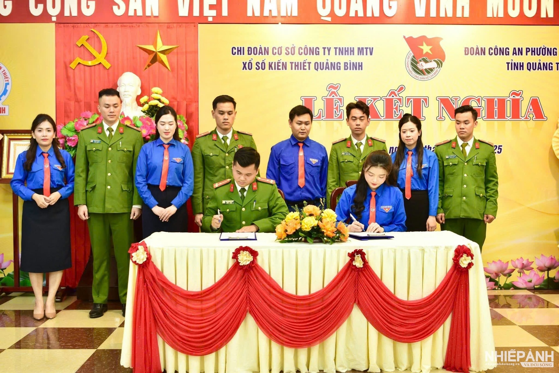  Lễ kết nghĩa Đoàn thanh niên giữa Công ty TNHH MTV xổ số kiến thiết Quảng Bình và Công an ...
