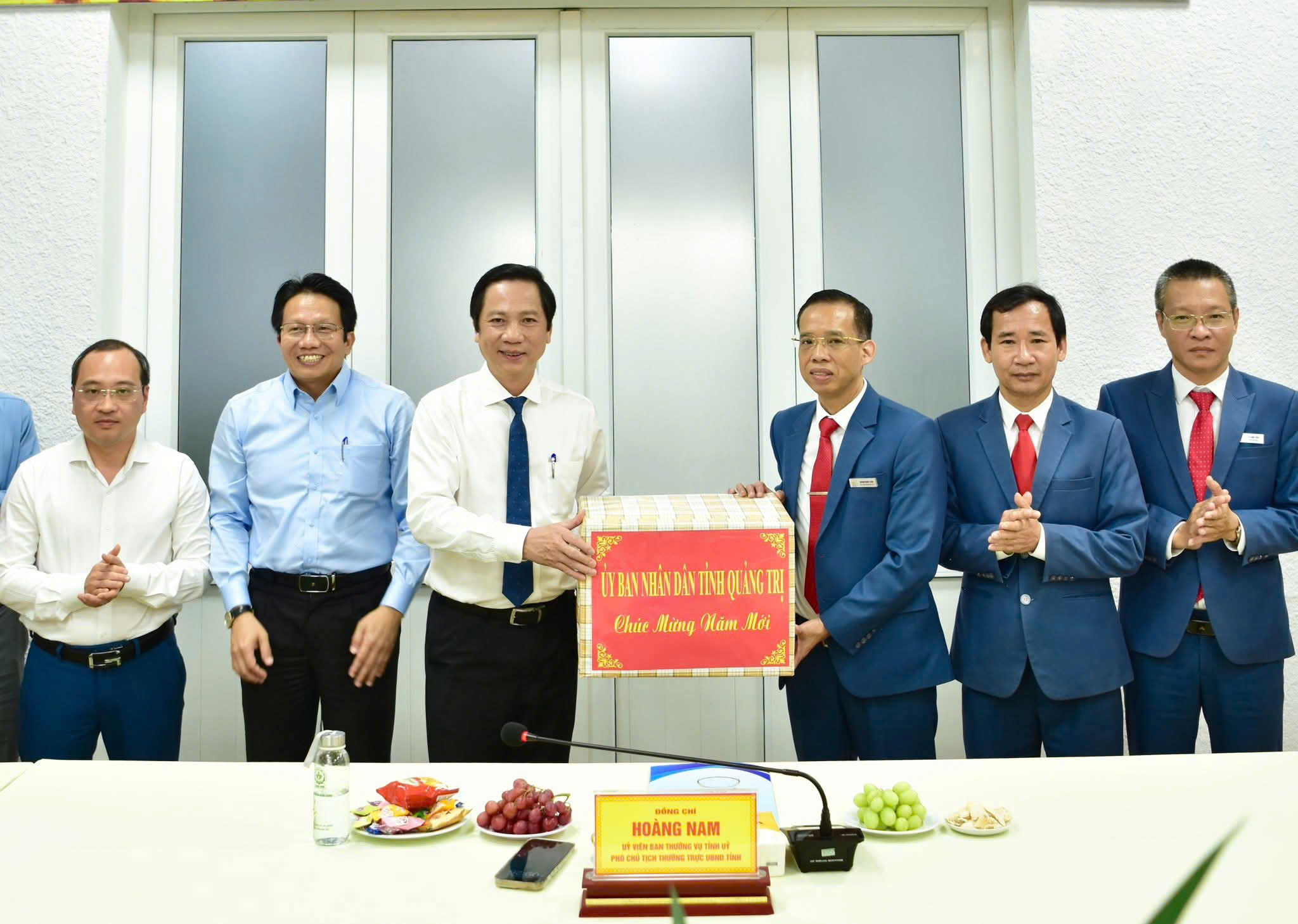  Đồng chí Phó Chủ tịch Thường trực UBND tỉnh thăm, chúc tết Công ty TNHH MTV Xổ số kiến thiết ...