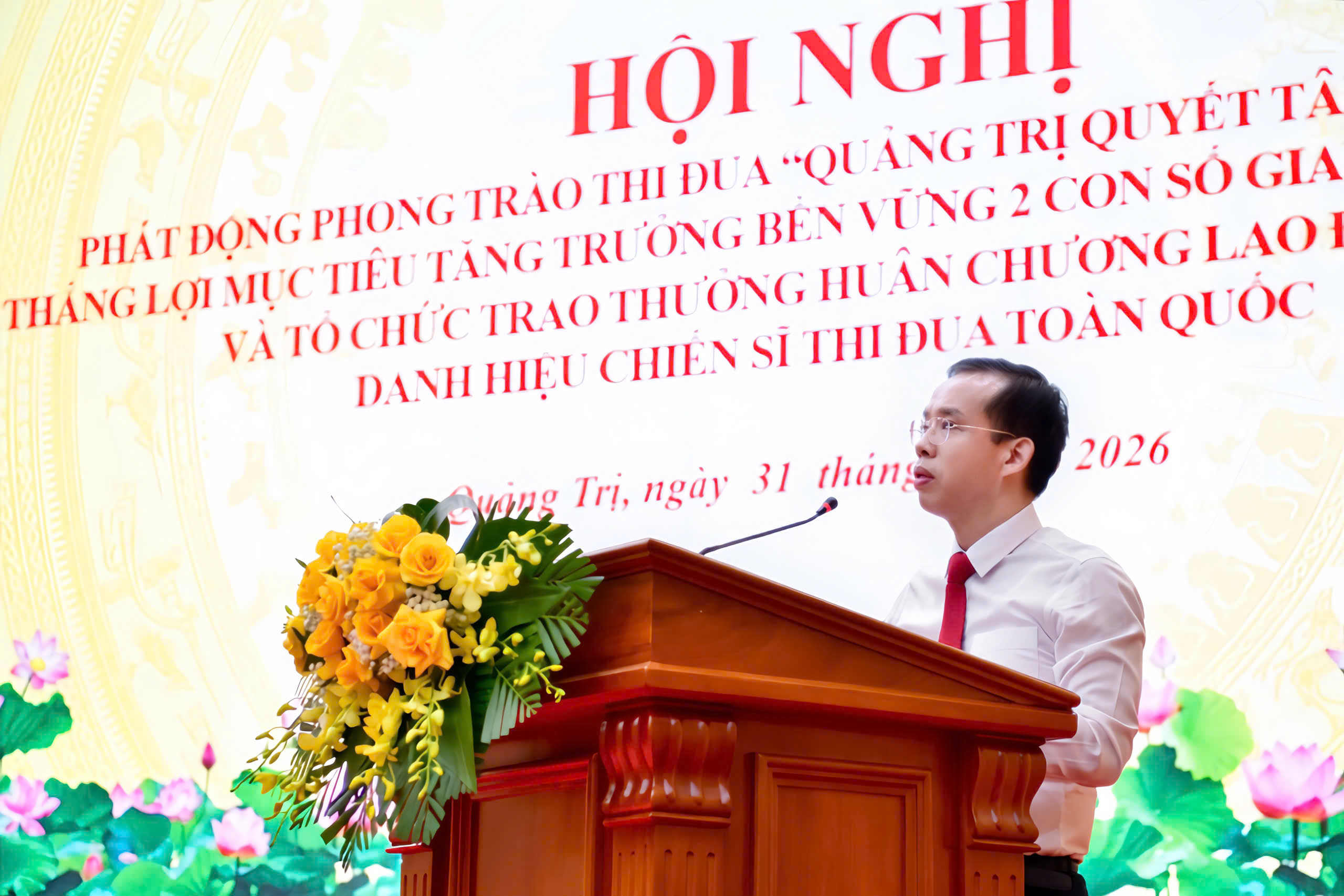  Phát động phong trào thi đua “Quảng Trị quyết tâm thực hiện thắng lợi mục tiêu tăng trưởng bền vững ...